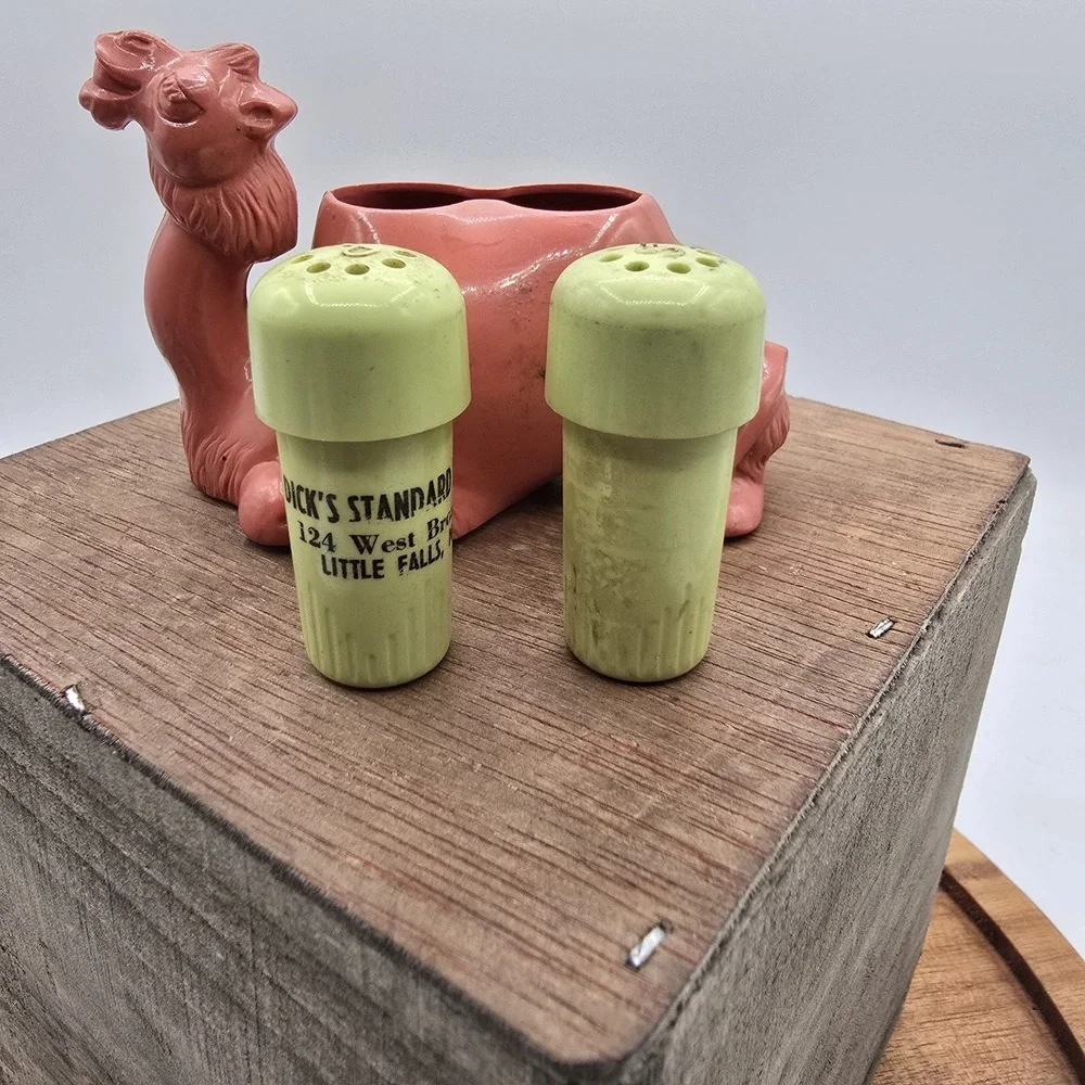 Vintage Camel with 2 Humps Salt & Pepper Shakers Plastic Salmon&Lime Green, Rare